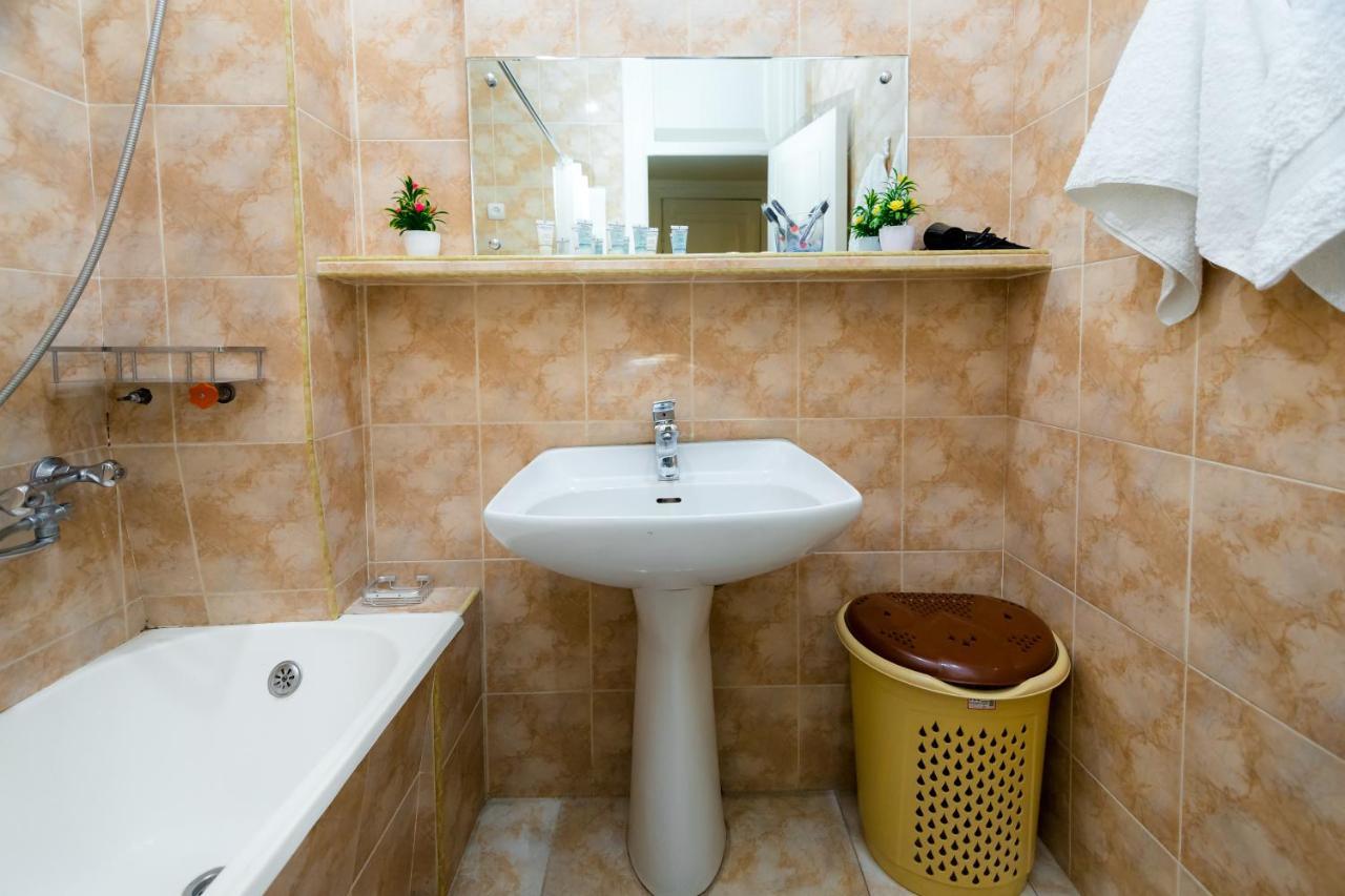 Apartment Gallery Rustaveli 1 Τυφλίδα Εξωτερικό φωτογραφία