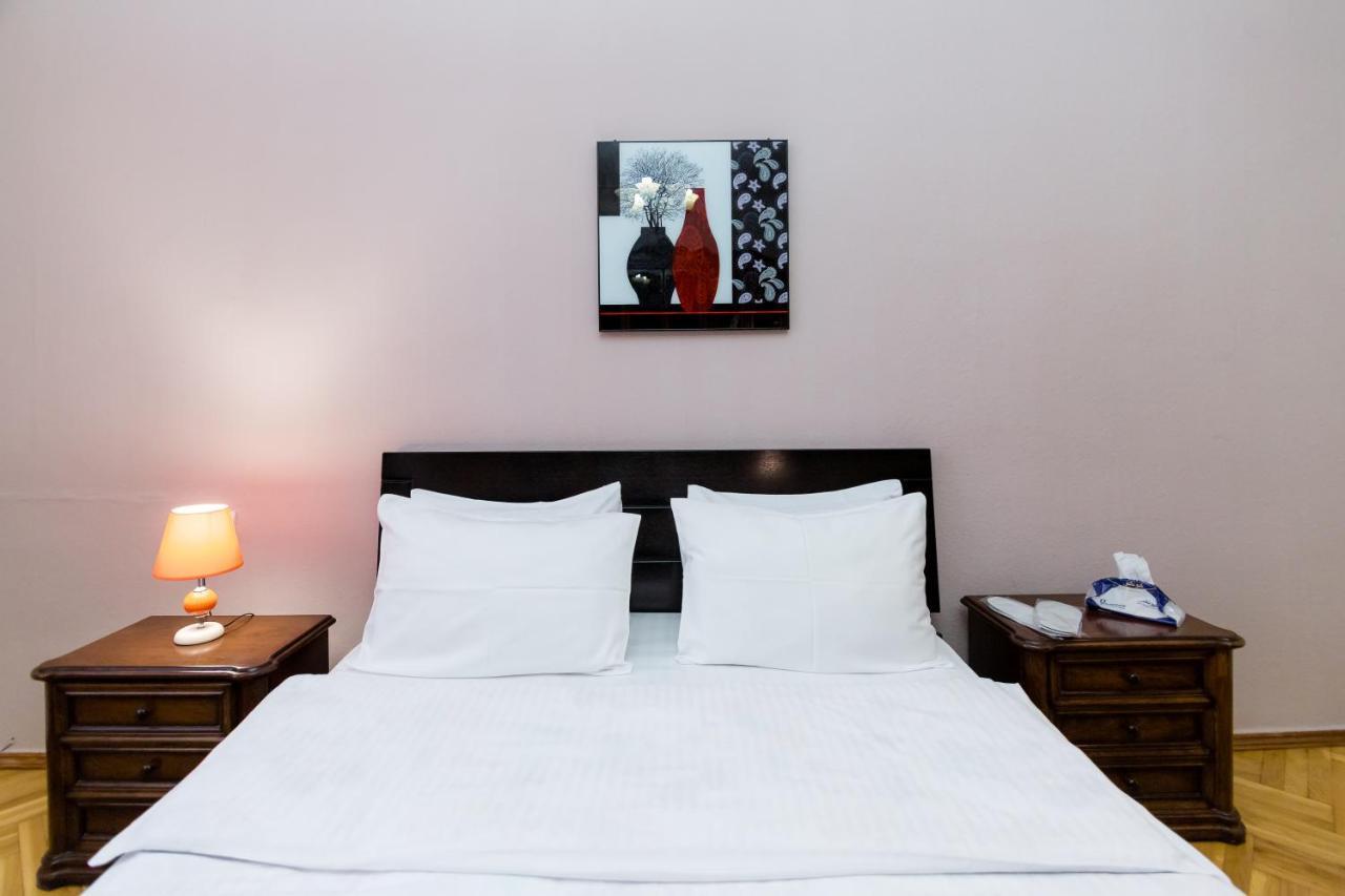Apartment Gallery Rustaveli 1 Τυφλίδα Εξωτερικό φωτογραφία